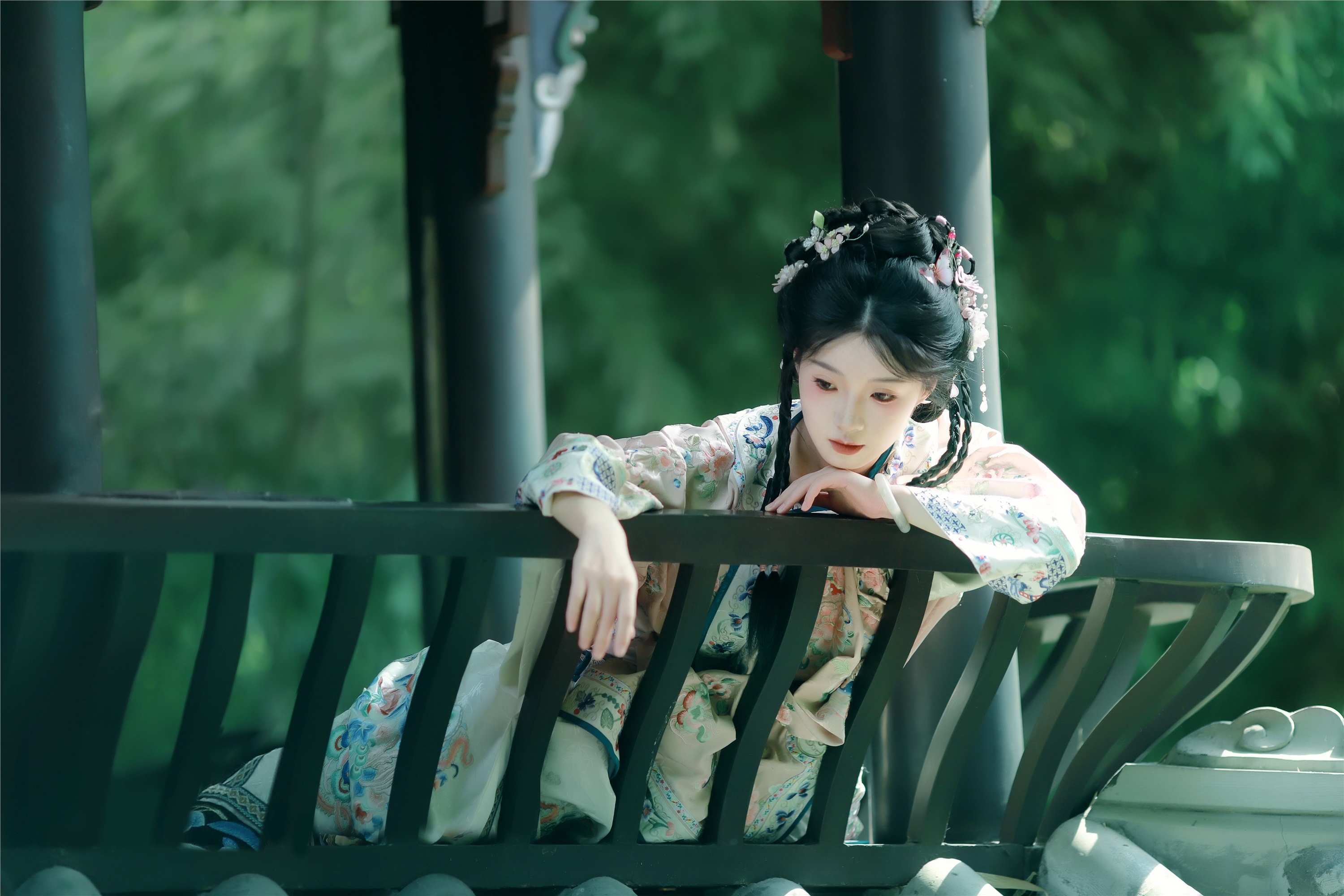 YITUYU艺图语 2025.01.27 盛夏 秋子梨